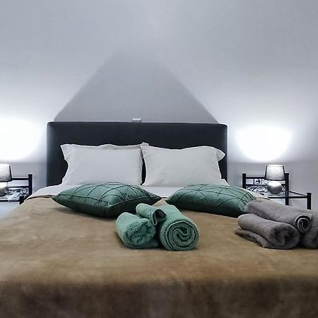 Modern Apartment In イテア エクステリア 写真