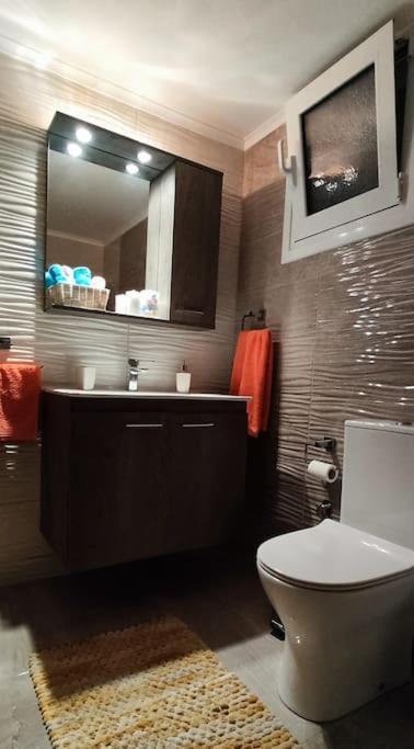 Modern Apartment In イテア エクステリア 写真